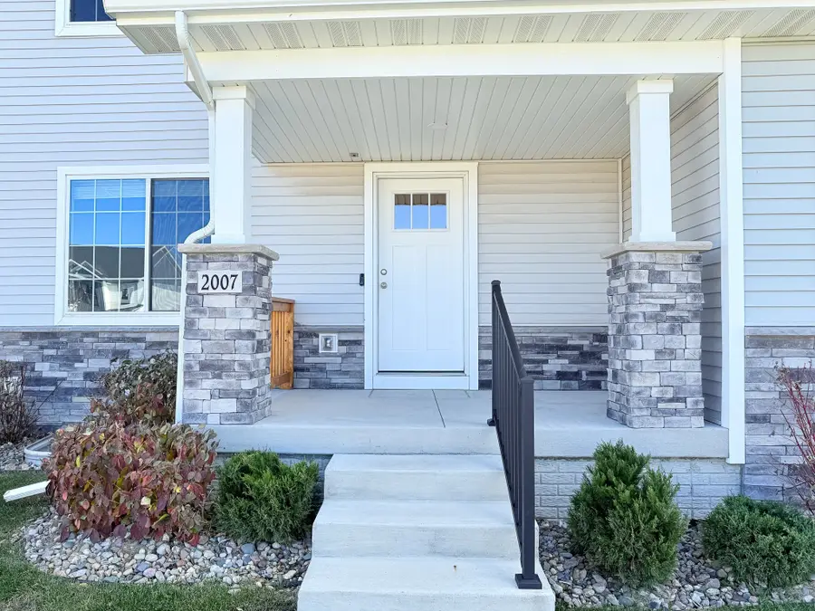 2007 S Warrior Lane, Waukee, IA 50263 - Image #2