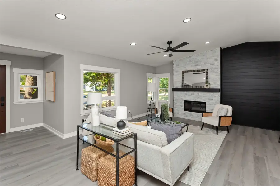 3845 Sherman Boulevard, Des Moines, IA 50310 - Image #2