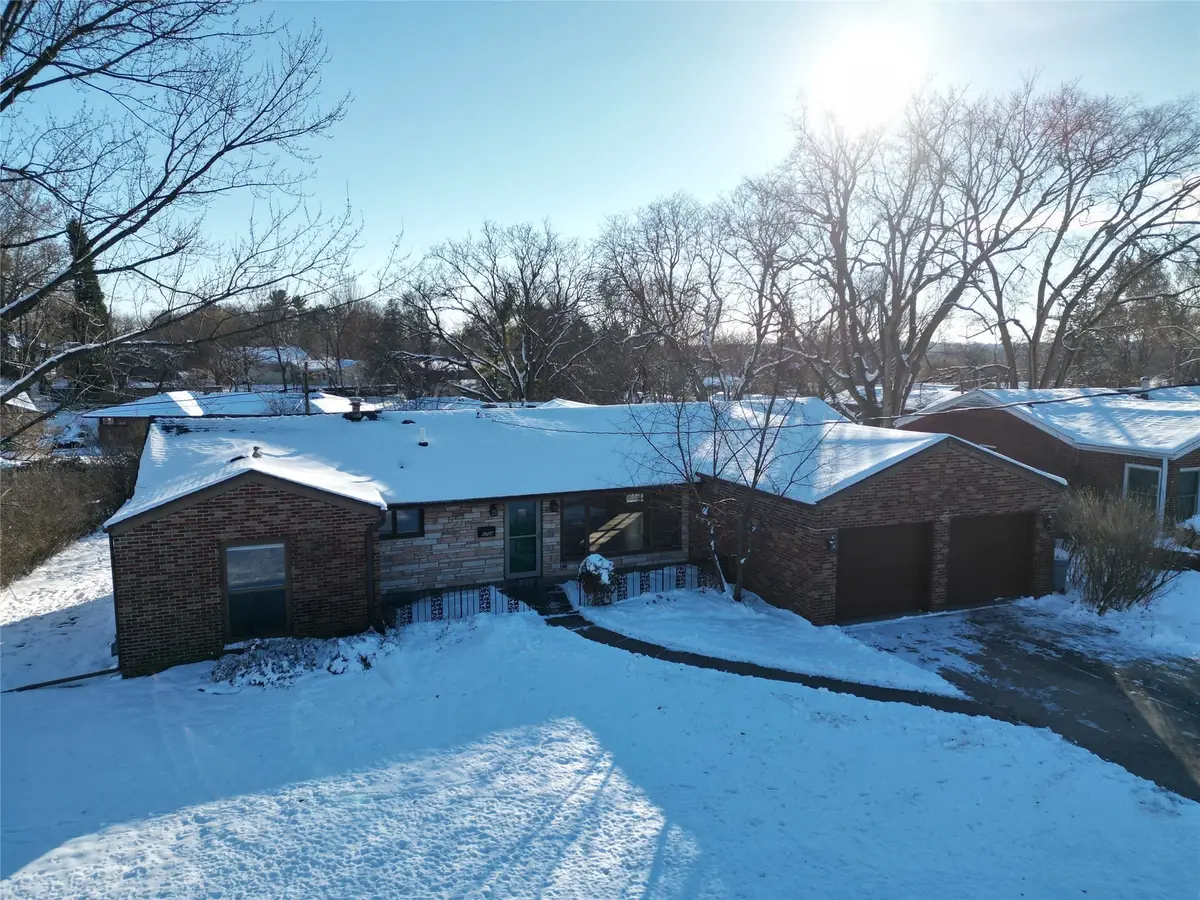 6704 Del Matro Avenue, Windsor Heights, IA 50324 - #1