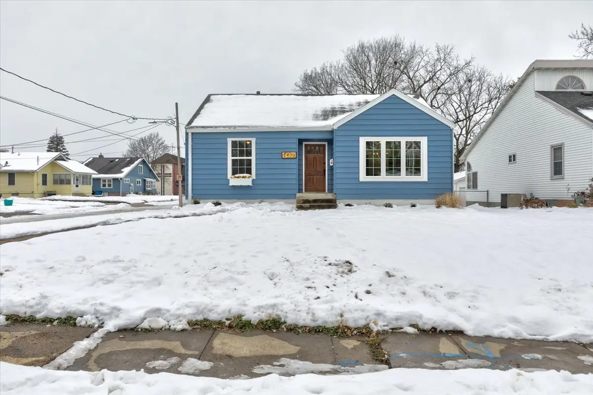2900 48th Place, Des Moines, IA 50310 - Image #1
