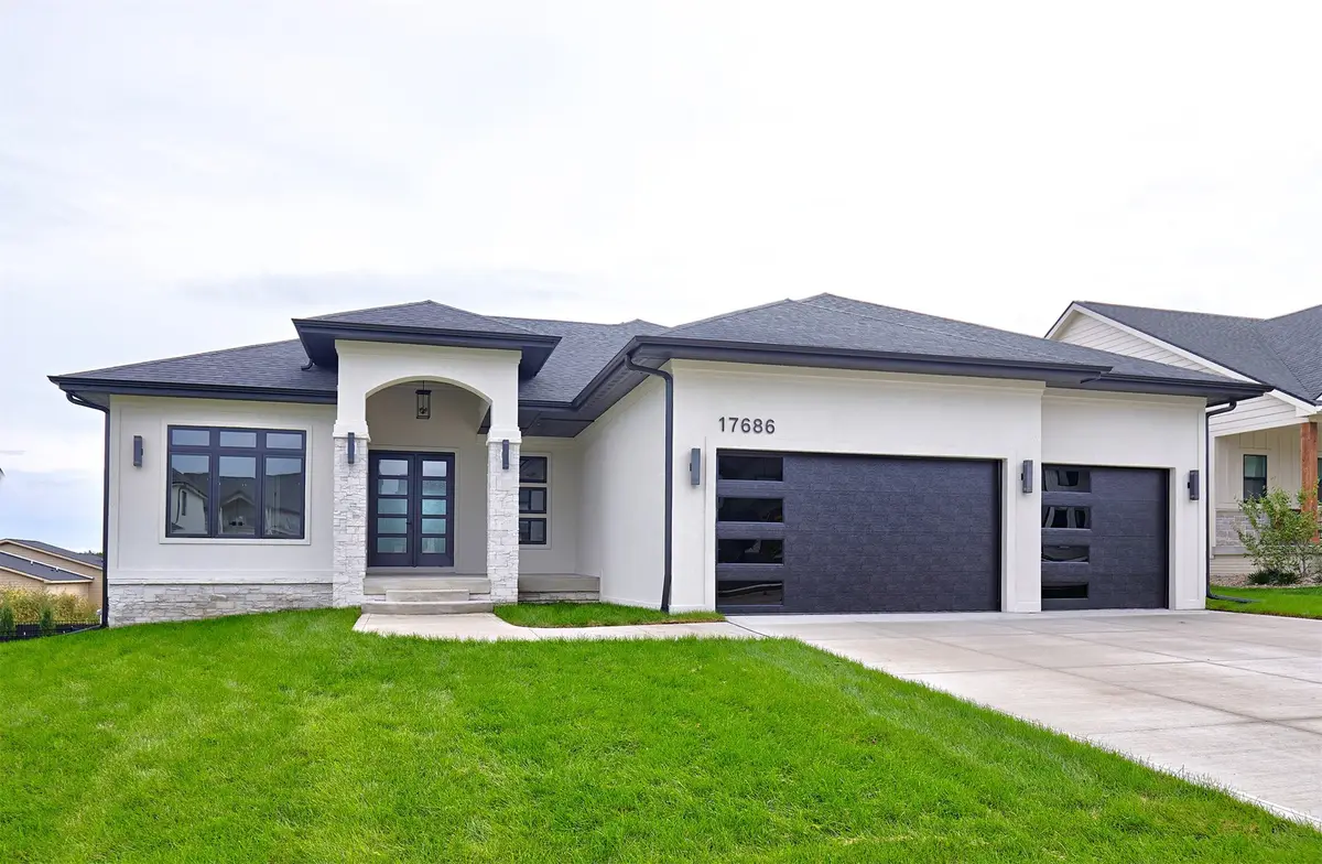 17686 Hammontree Drive, Clive, IA 50325 - Image #1