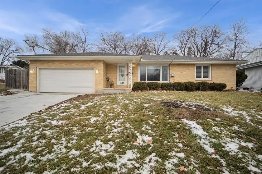 2913 Shadyoak Drive, Des Moines, IA 50310 - Image #1