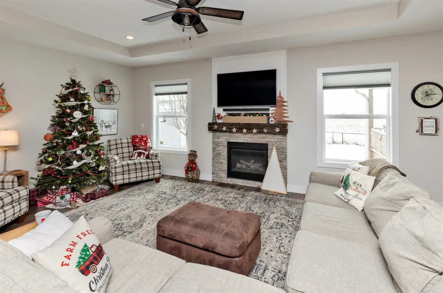 5330 Katelyn Avenue, Van Meter, IA 50261 - Image #2