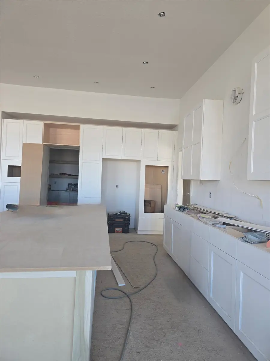 16207 Sharon Drive, Urbandale, IA 50323 - Image #3