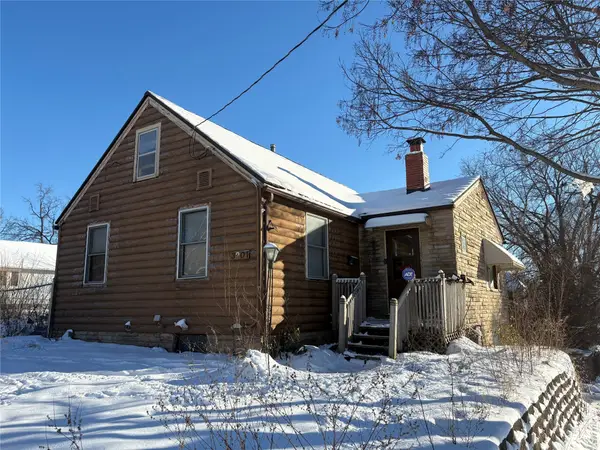 3201 Cleveland Avenue, Des Moines, IA 50317