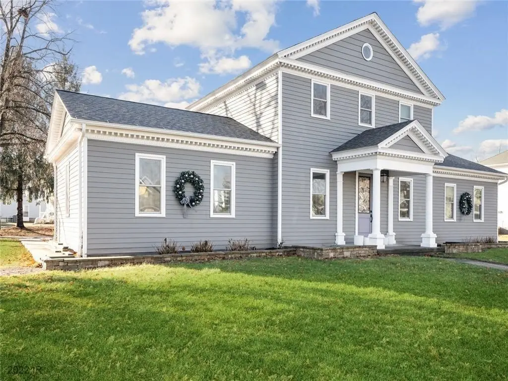 611 1st Avenue E, Newton, IA 50208 - Image #1