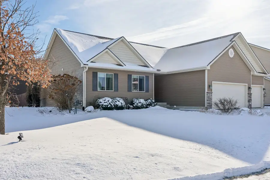 1301 Caitlin Court Se, Bondurant, IA 50035 - Image #2