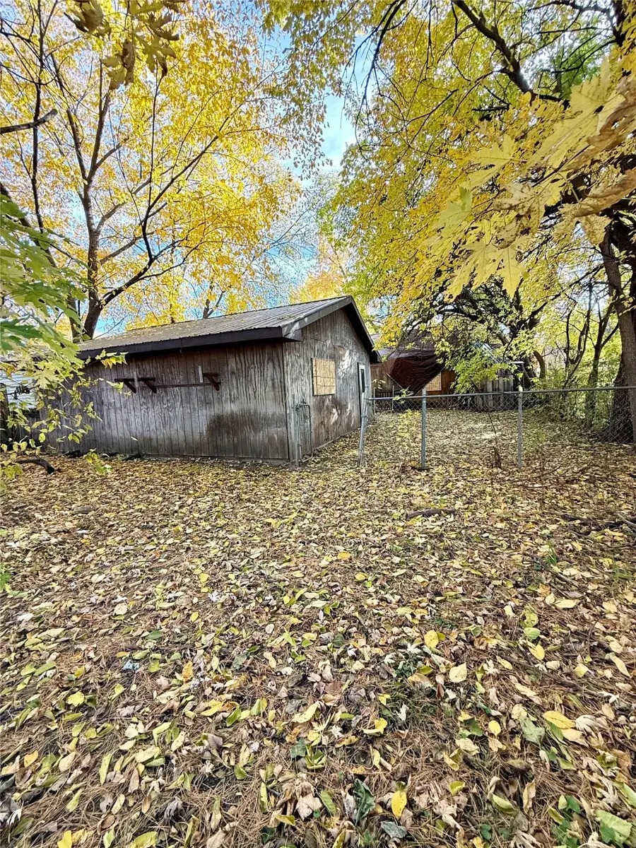 512 Morton Avenue, Des Moines, IA 50313 - #2