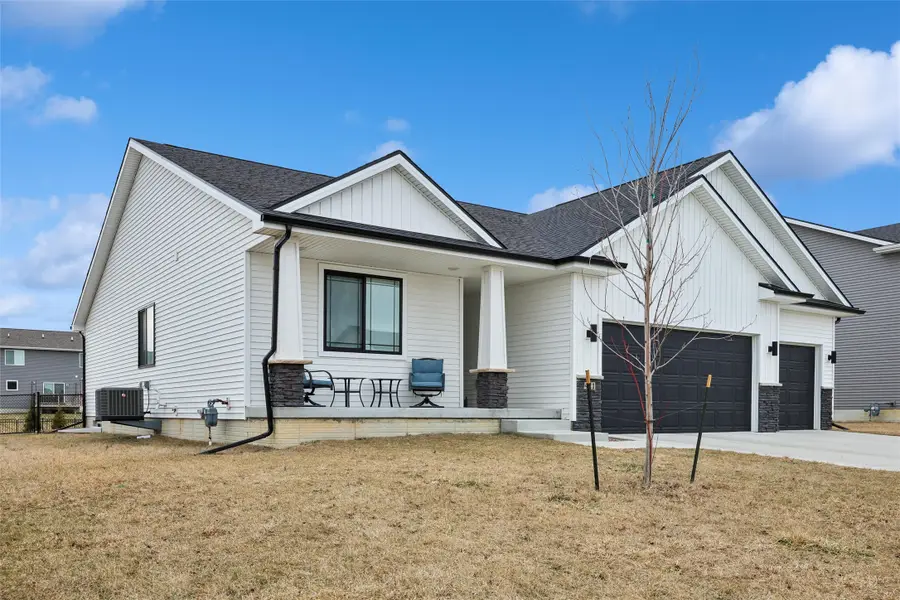 421 Wicker Drive, Huxley, IA 50124 - #2
