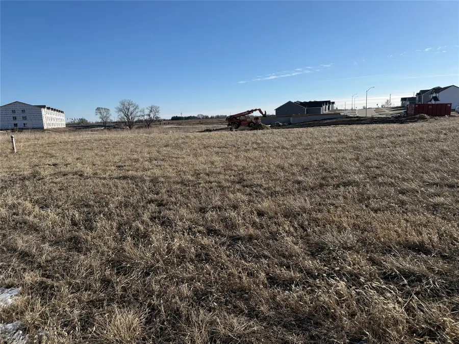 1180 Prairie Village Court, Waukee, IA 50263 - Image #3