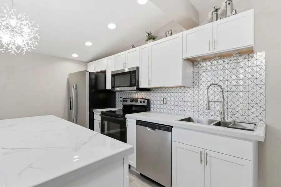 3126 SW 12th Place, Des Moines, IA 50315 - Image #2