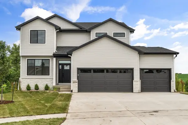 9498 Stillwater Drive, West Des Moines, IA 50266