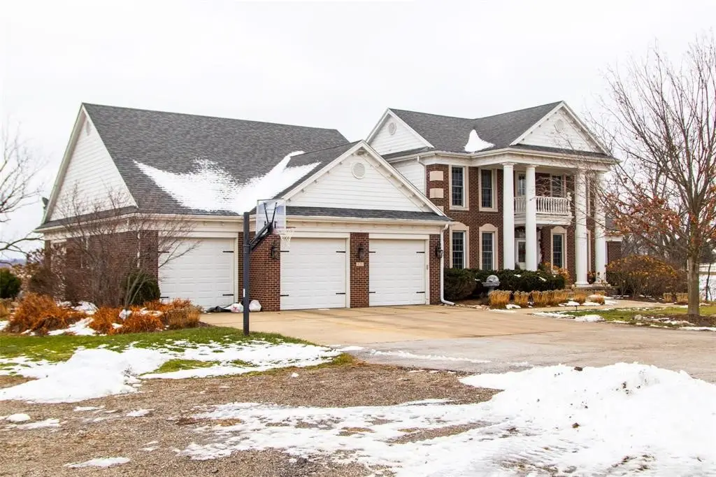 625 NE 72nd Street, Pleasant Hill, IA 50327 - Image #1