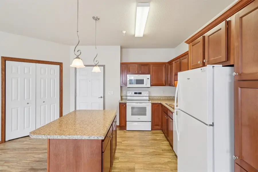 600 E Hillcrest Avenue #201, Indianola, IA 50125 - Image #3