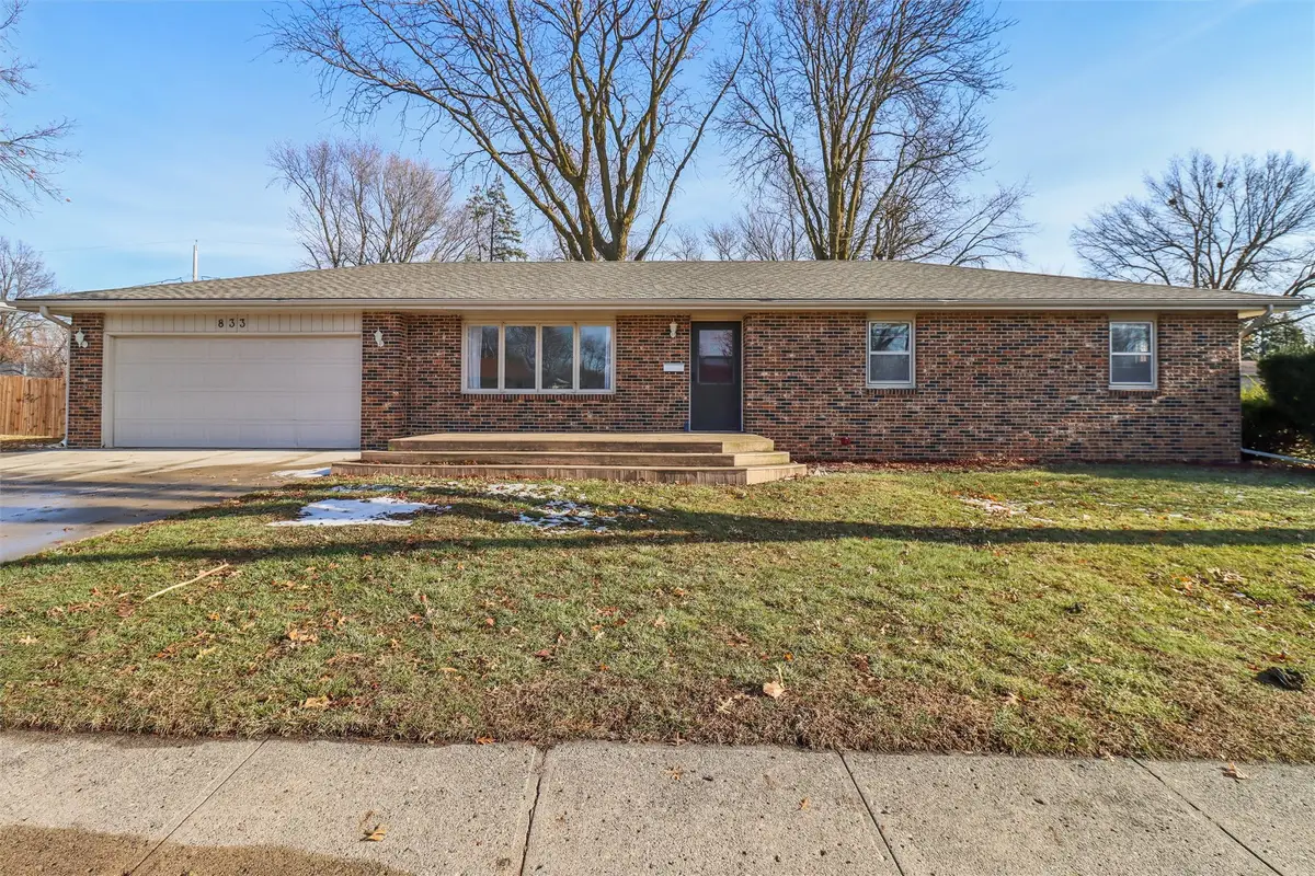 833 SE Sharon Drive, Ankeny, IA 50021 - Image #1