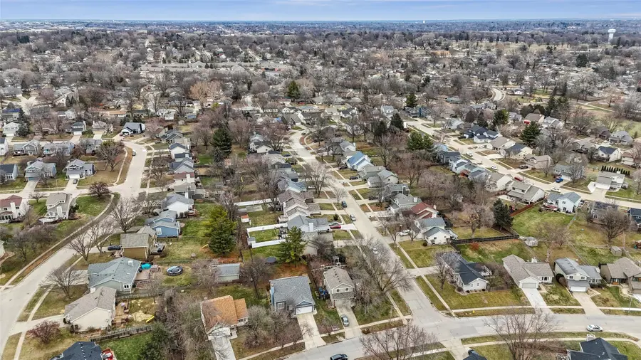 2505 Maple Street, West Des Moines, IA 50265 - Image #2