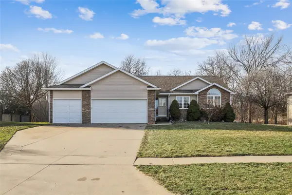 8808 Daybreak Road, Johnston, IA 50131