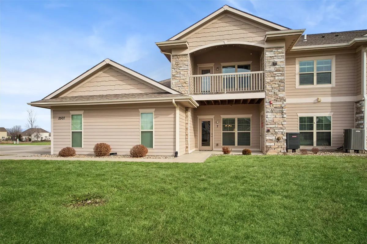 2507 NE Oak Drive #7, Ankeny, IA 50021 - Image #1