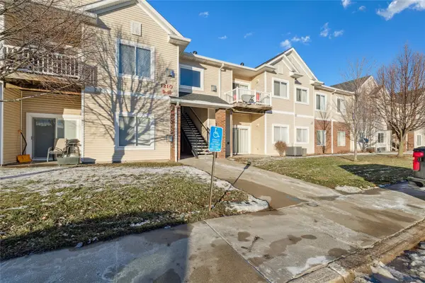 1210 NE 6th Lane #I9, Ankeny, IA 50021