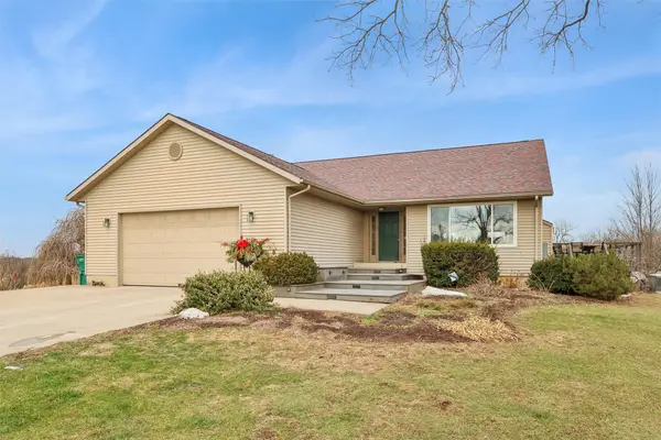 10633 Drake Street, Norwalk, IA 50211