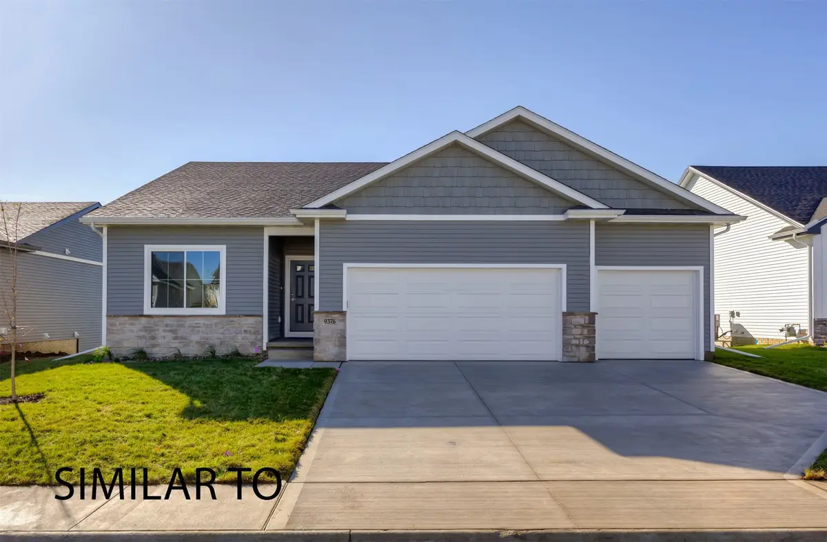 711 NE Doe Pointe Drive, Ankeny, IA 50021 - Image #1