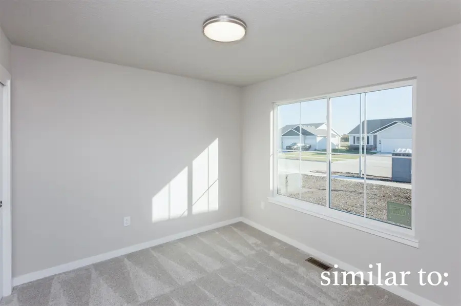 707 NE Doe Pointe Drive, Ankeny, IA 50021 - Image #3