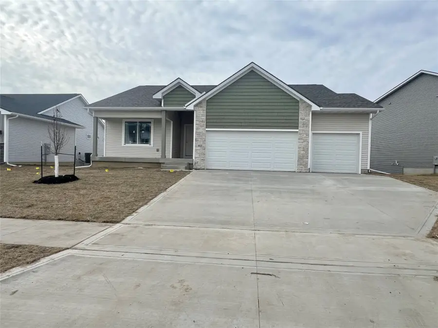 412 NE Madison Avenue, Elkhart, IA 50073 - Image #2