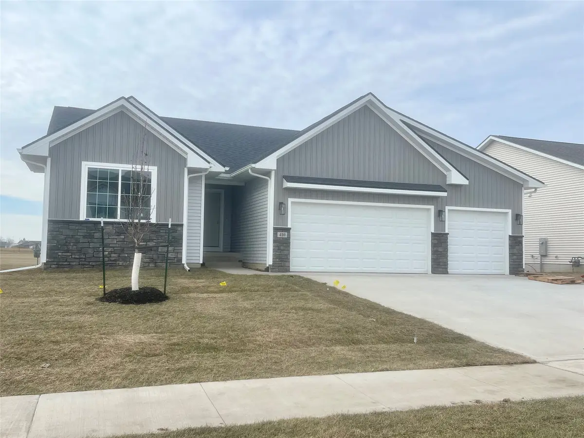 410 NE Madison Avenue, Elkhart, IA 50073 - Image #1