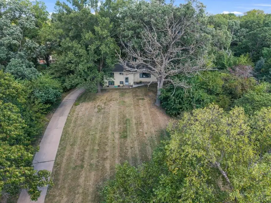 6657 NW Timberline Drive, Des Moines, IA 50313 - Image #3