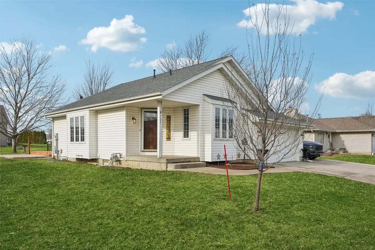 707 Marshall Court N, Prairie City, IA 50228 - Image #1