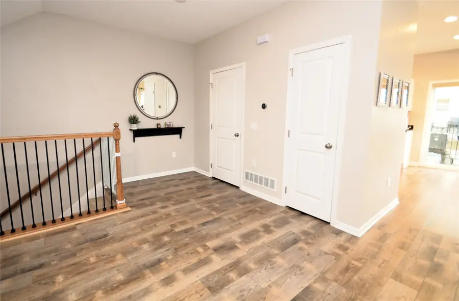 9160 Greenspire Drive #102, West Des Moines, IA 50266 - Image #3