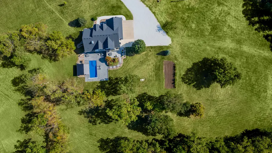 1878 158th Court, Earlham, IA 50072 - Image #2