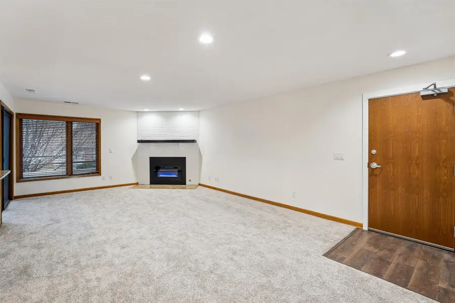 1100 50th Street #2102, West Des Moines, IA 50266 - Image #2