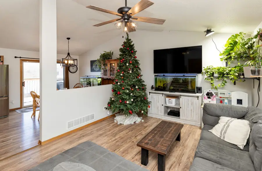 3009 SE Magnolia Drive, Ankeny, IA 50021 - Image #3