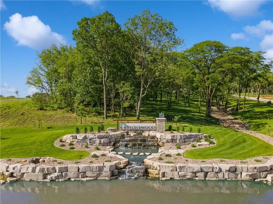 1383 S Timber Lane, West Des Moines, IA 50266 - #2