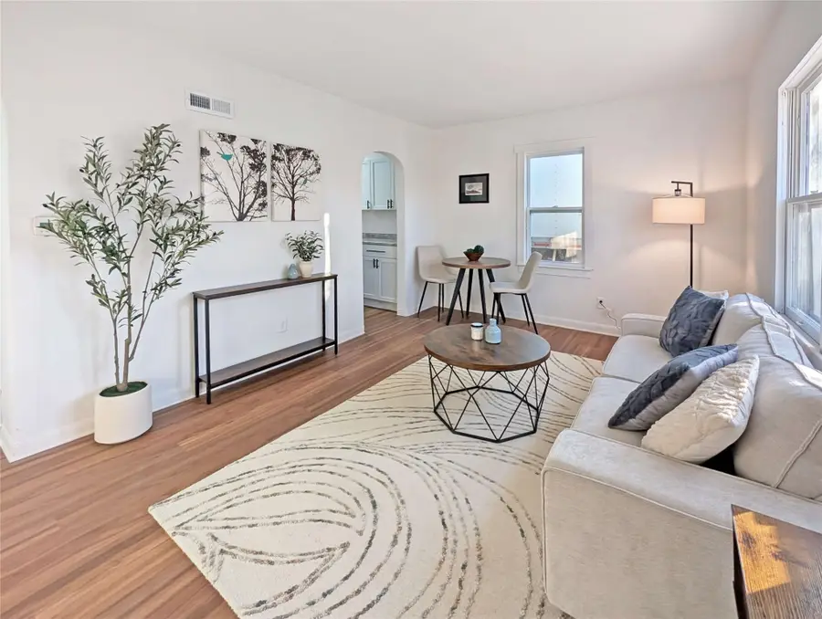 4117 5th Avenue, Des Moines, IA 50313 - Image #2