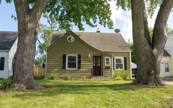 1501 Osceola Avenue, Des Moines, IA 50316