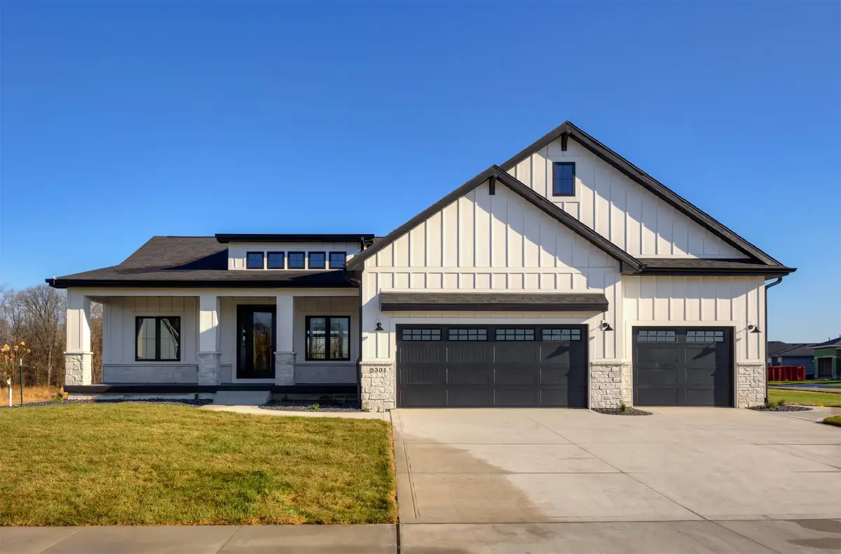 5301 175th Street, Urbandale, IA 50323 - #1