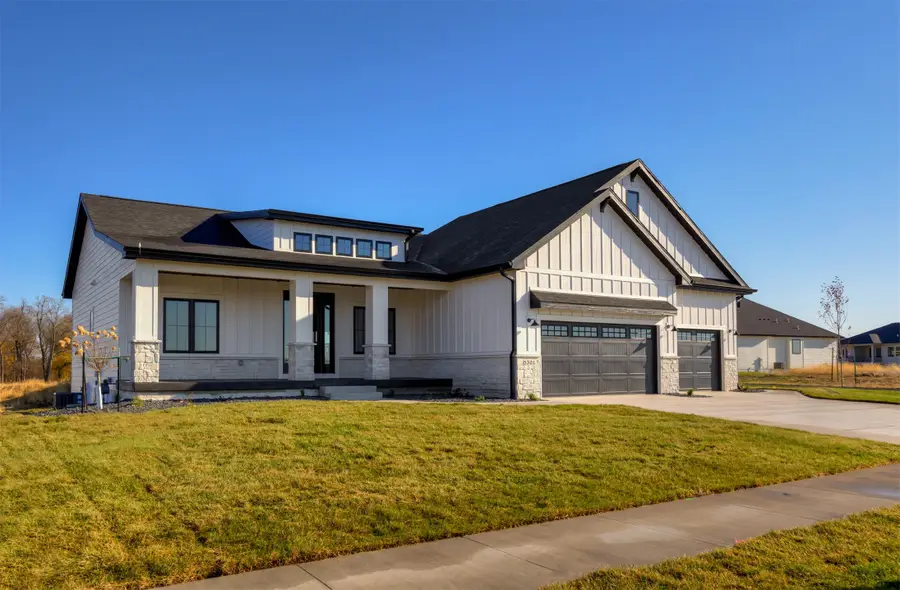 5301 175th Street, Urbandale, IA 50323 - #2