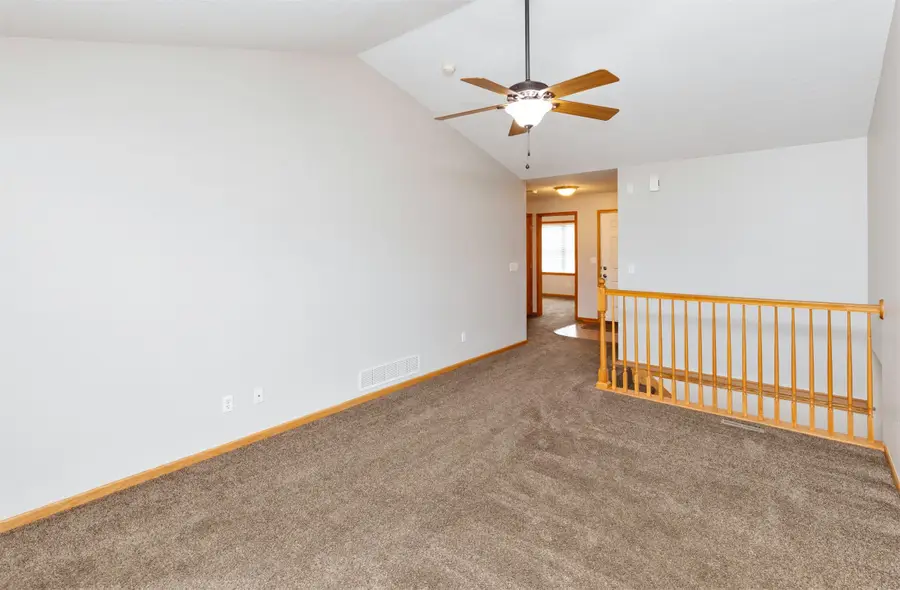 2536 Riverwoods Avenue, Des Moines, IA 50320 - Image #3