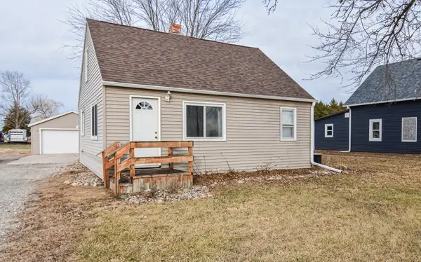 6352 N 95th Avenue W, Baxter, IA 50028