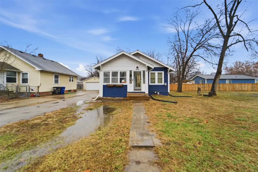 2638 E Grand Avenue, Des Moines, IA 50317 - Image #2