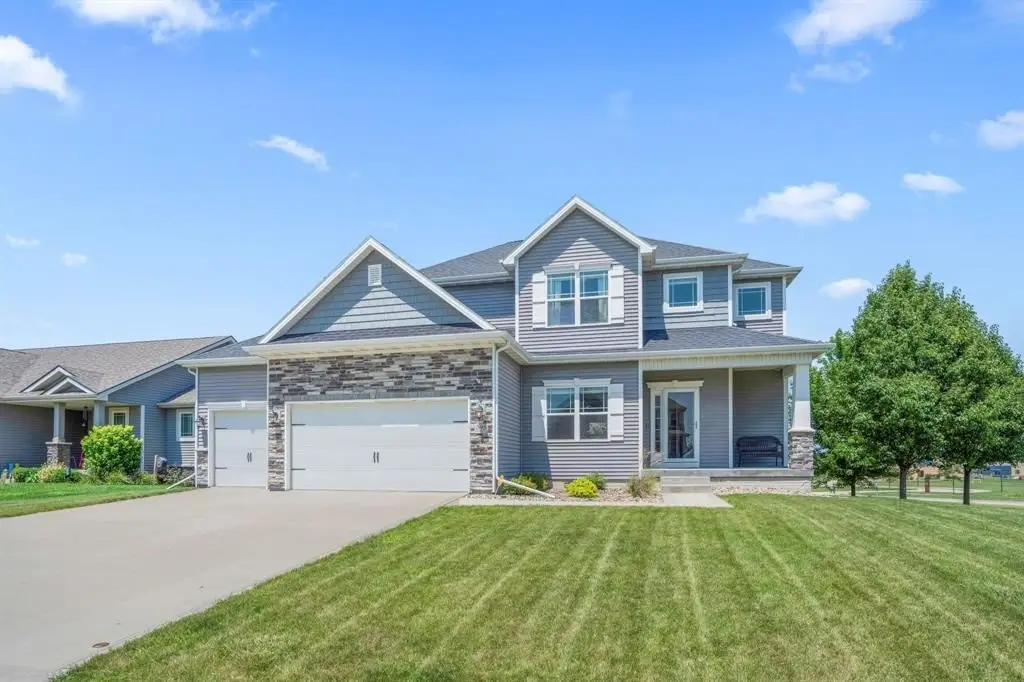 395 NE Fox Run Trail, Waukee, IA 50263 - #1