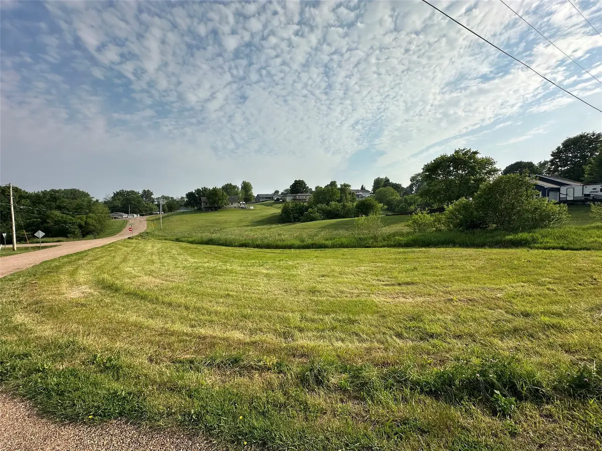 00000 North View Drive Corner, Knoxville, IA 50138 - Image #1