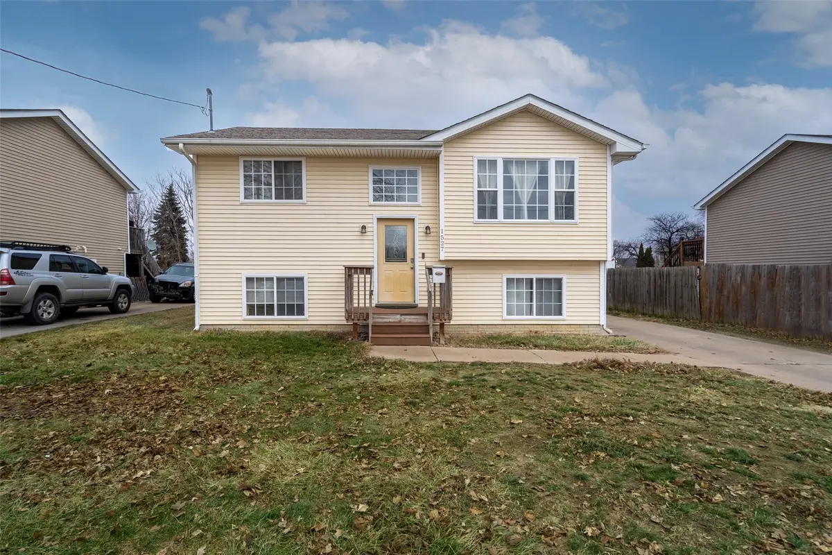 1527 De Wolf Street, Des Moines, IA 50316 - Image #1