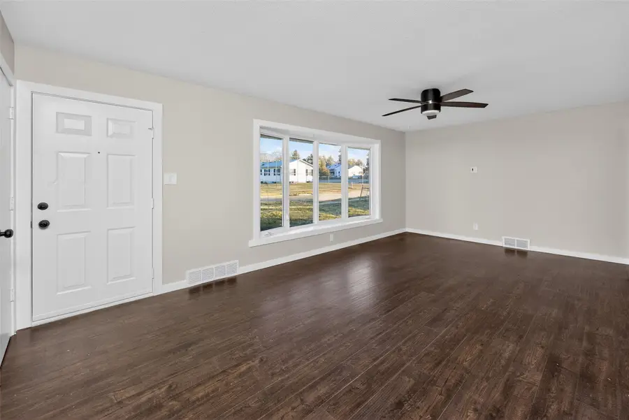 671 Marlou Parkway, Des Moines, IA 50320 - Image #3