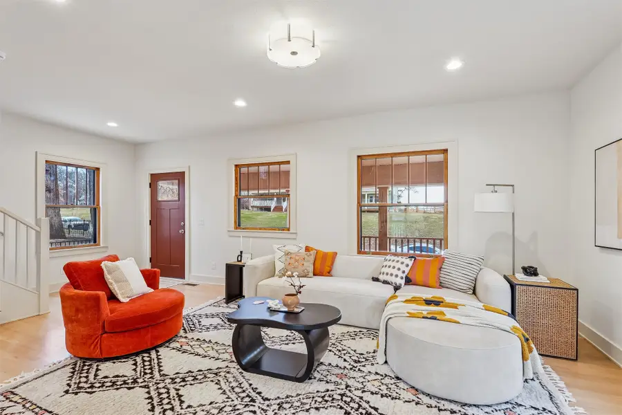 1010 24th Street, Des Moines, IA 50311 - Image #2