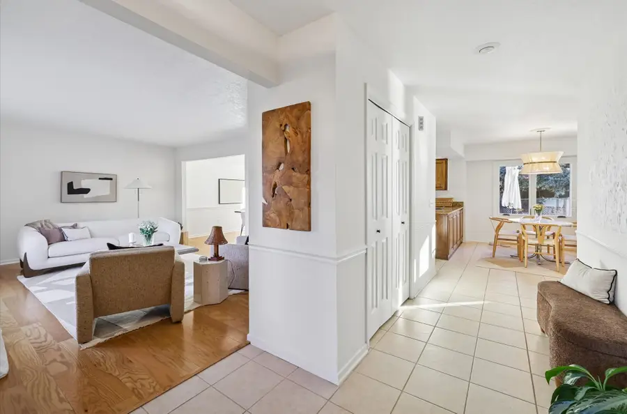 5104 Cody Drive, West Des Moines, IA 50265 - Image #3