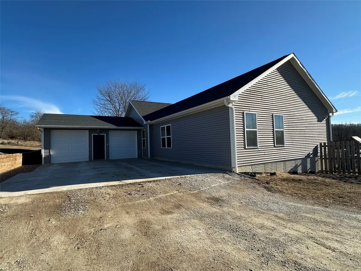 2237 Holliwell Valley Court, Winterset, IA 50273 - Image #1