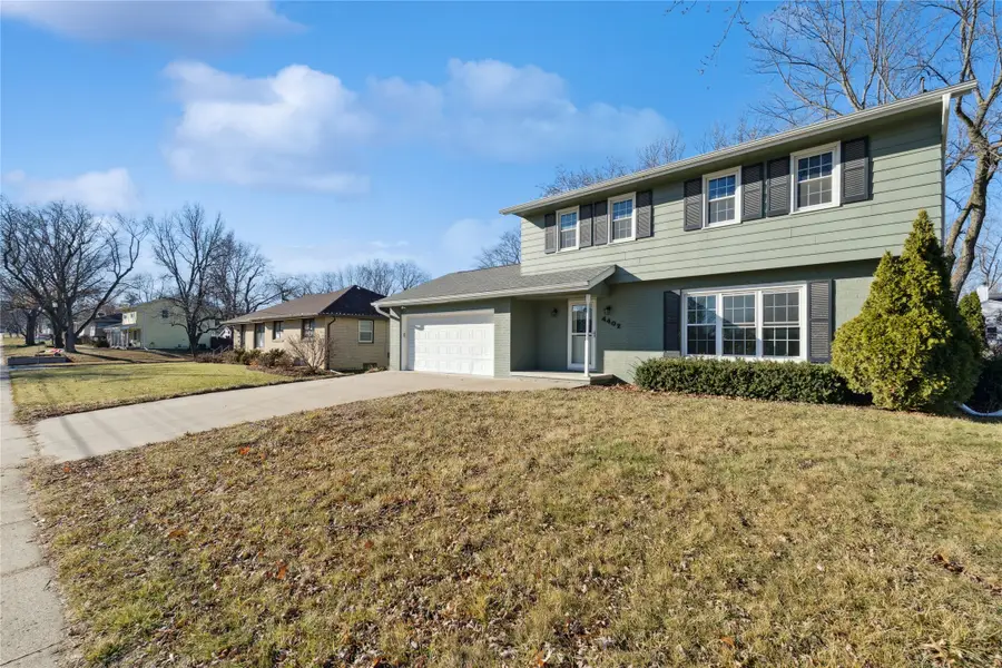 4402 62nd Street, Urbandale, IA 50322 - Image #2